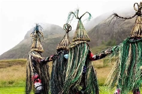 The Wren, one of Ireland's most unique Christmas traditions - Irish Star