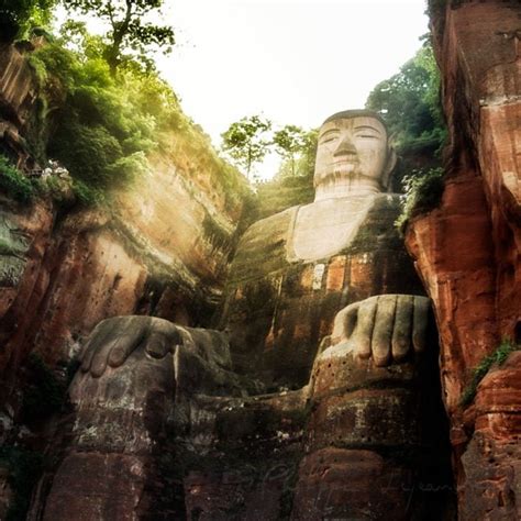 Leshan giant buddha - Philippe Lejeanvre Photography