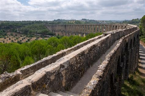 The Tomar Aqueduct - walk the rim, if you dare! - Road Trips around the World