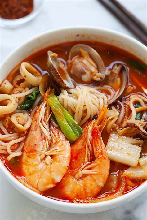 Korea spicy seafood noodle soup | Lekker eten, Koreaanse recepten ...