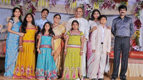 Ys Jagan Mohan Reddy Biography: Age, Wife, Daughters, Sharmila, Ys Rajashekar Reddy, Net Worth ...