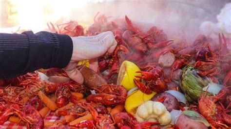 Breaux Bridge Crawfish Festival Takes Off May 3