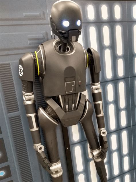 3D Printed Lifesize K-2SO Star Wars Droid | Star wars droids, Star wars images, Star wars diy