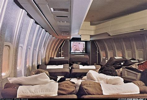 747+P+CLASS+CABIN Continental | Vintage Airliner Cabins | Pinterest ...