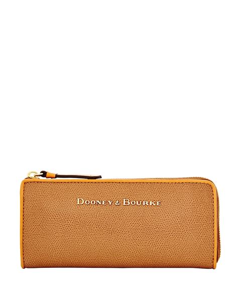 Dooney & Bourke Claremont Leather Wallet in Brown (Tan) | Lyst