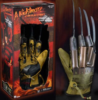 Freddy Krueger – Glove Prop Replica Kit – 1984 (Horror/A Nightmare on ...