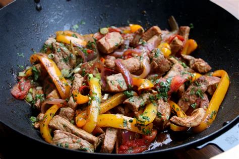 Lomo saltado de cerdo - Recetas en Español