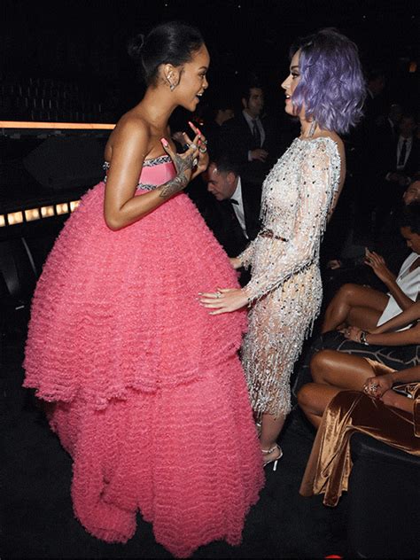 Rihanna katy perry grammys GIF - Find on GIFER