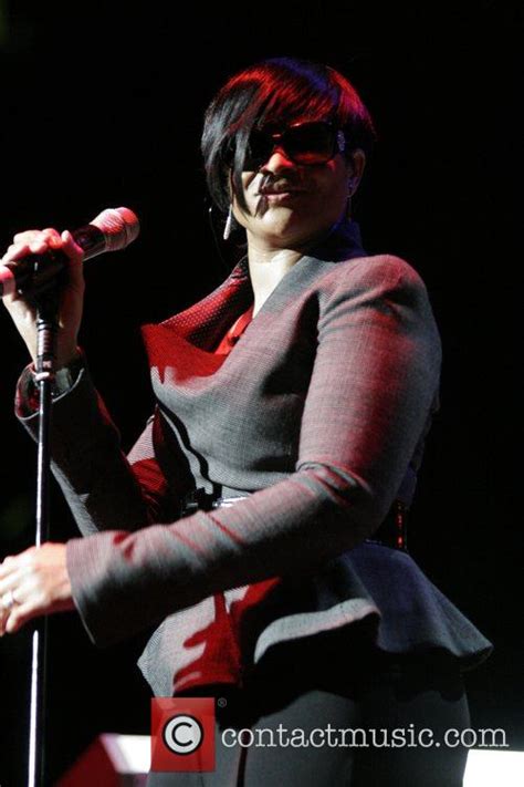 Gabrielle - performs at the Royal Albert Hall | 12 Pictures ...