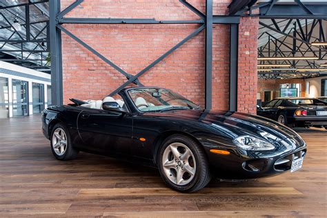 2000 Jaguar XK8 Convertible - Richmonds Classic & Sports Cars Adelaide SA