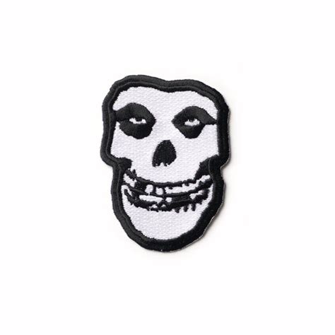 Misfits Skull Outline - Balloow