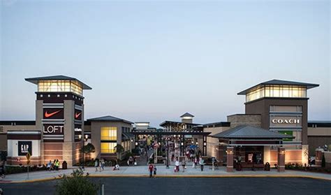 Welcome To St. Louis Premium Outlets® - A Shopping Center In Chesterfield, MO - A Simon Property