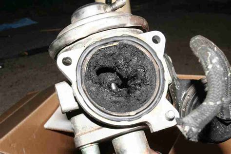 P0400 – Exhaust gas recirculation (EGR) system -flow malfunction – TroubleCodes.net