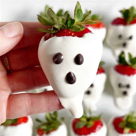 Spooky Ghost Strawberries And The Scary Part, Only 3 Ingredients