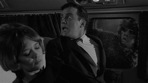 The Twilight Zone (1959) (S05E03): Nightmare at 20,000 Feet Summary ...