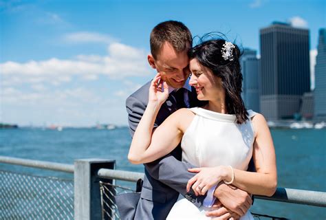 Brooklyn Bridge Park Wedding Photos | Siobhan & Trevor