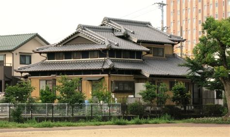 Japan Houses - A Look at Current and Traditional Japanese Homes