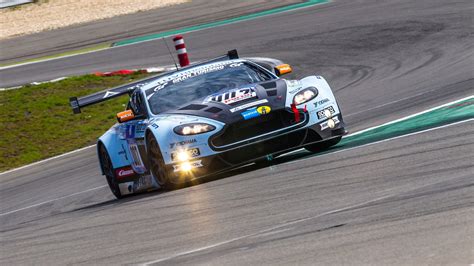 Aston Martin v12 Vantage GT3 Wallpaper - HD Car Wallpapers #2897