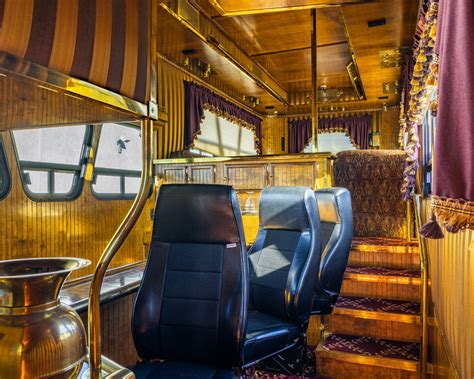 Take a look inside the extravagant ‘Midnight Rider,’ a $2.5 million semi/limo - Truckstop Canada