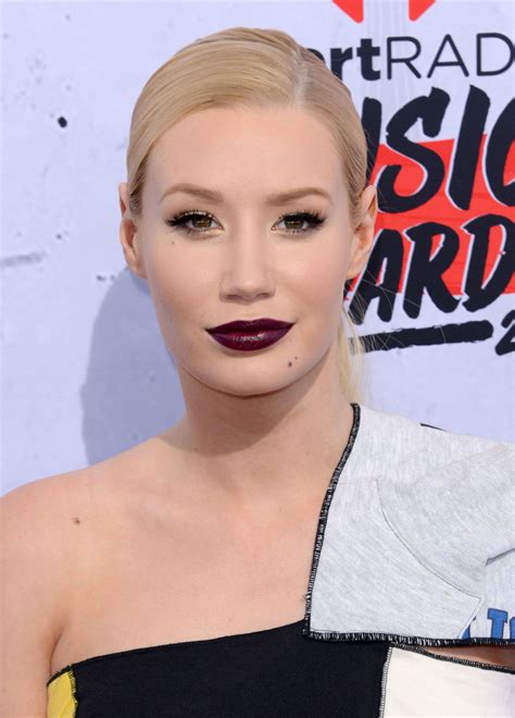 Iggy Azalea Latest Photos - CelebMafia