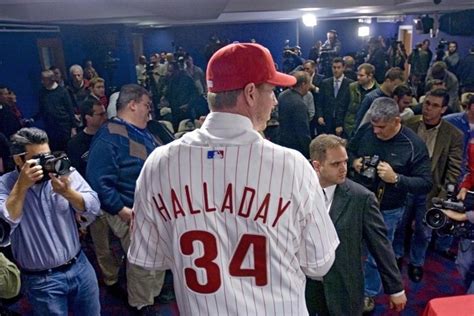 Roy Halladay public memorial service to be held in Phillies' Clearwater stadium