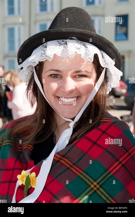 Traditional Welsh Costume For Girls