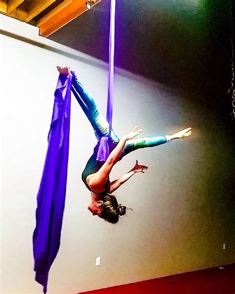 Aerial silks #acrobatics, #gymnastics #yoga | Aerial silks, Acrobatics ...