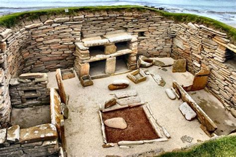 Skara Brae-The Discovery of the stone-built Neolithic village older ...