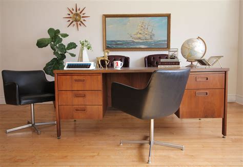 Mid Century Modern Executive Desk by Kimball (850.00 USD) by SharkGravy | Mid century modern ...