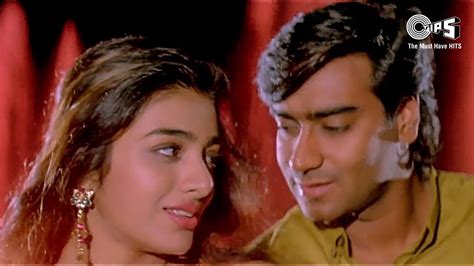 Raah Mein Unse Mulaqat Ho Gayi | Kumar Sanu | Alka Yagnik | Ajay Devgan , Tabbu - YouTube