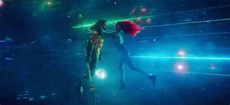 Mera Kiss GIF - Mera Kiss Aquaman - Discover & Share GIFs