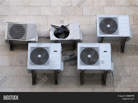 Broken Air Conditioner Image & Photo (Free Trial) | Bigstock