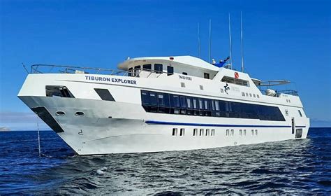 Galapagos Diving Tours - Liveaboard Cruises in Galapagos