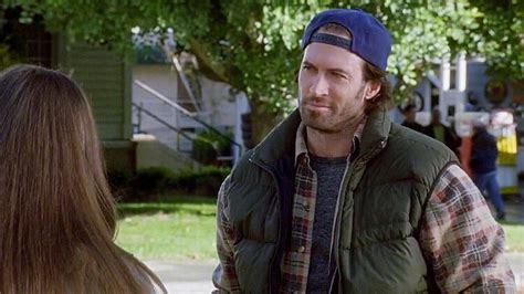 Here's Every Single Flannel Shirt Worn By Luke Danes In “Gilmore Girls” | Gilmore girls, Luke ...