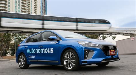 Hyundai Ioniq self-driving car: flawless, all right turns, no danger of ...