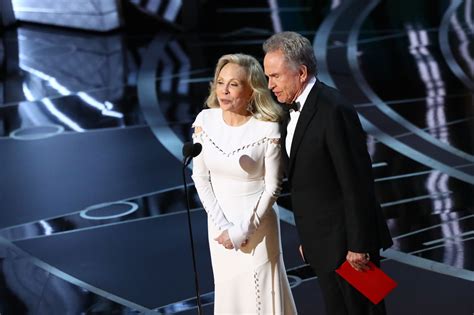 Faye Dunaway Breaks Silence on Oscars: ‘Completely Stunned’ - The New York Times