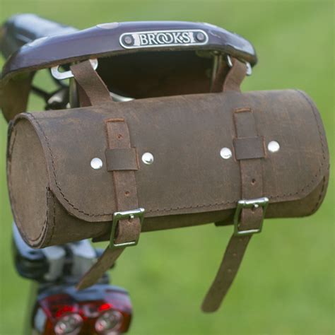 Roll Leather Bag Waxed Vintage Brown