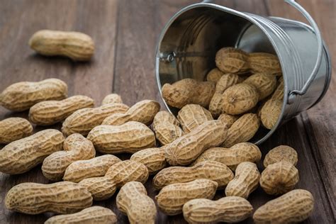 Canadian researchers discover genetic clue to peanut allergy - Food In Canada