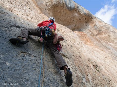 Les Gorges du Verdon advanced rock climbing tour. Rock Climbing trip. IFMGA leader