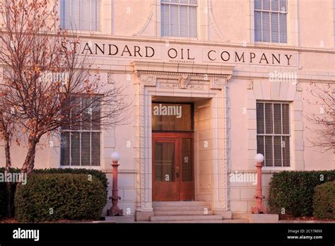 Standard oil company hi-res stock photography and images - Alamy