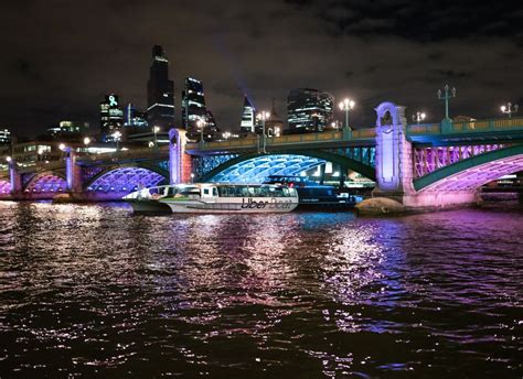 🛳️ London: Uber Boat by Thames Clippers Single River Ticket No booking fee | London Night ...