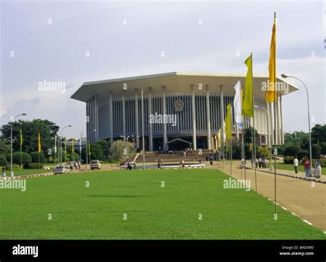 Bandaranaike hi-res stock photography and images - Alamy