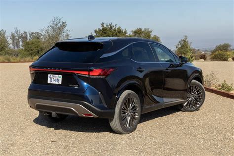 2023 Lexus RX Review: Still a Comfort Option? | Cars.com