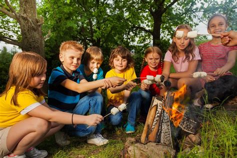 Kids Camping Tips & Reviews - Family Tent