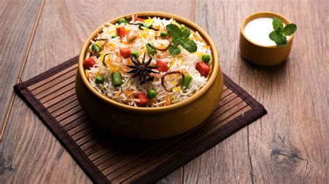 5 delicious veg Biryani recipes that you can make at home for lunch | GQ India