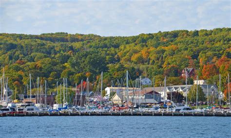 Explore Bayfield Wisconsin - Madeline Island Ferry Line