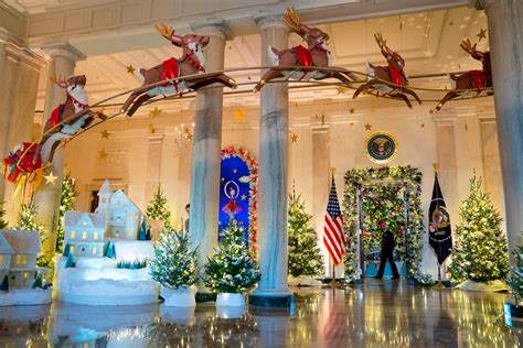 Jill Biden unveils White House holiday decorations | CNN