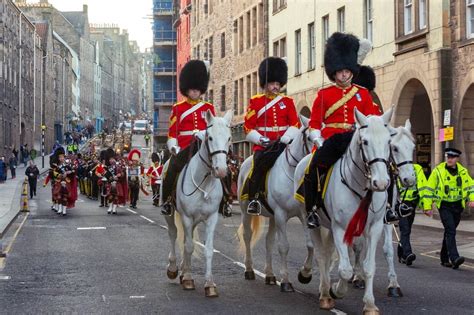 Royal Scots Dragoon Guards mounted in full dress uniform : uniformporn