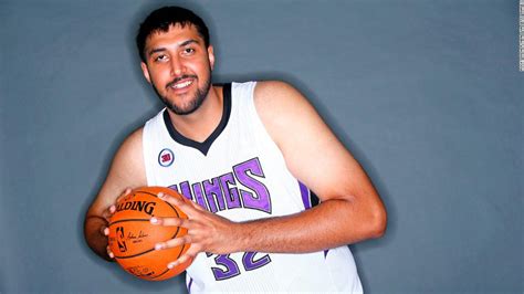 'Sim' Bhullar sets a high bar as first Indian NBA player - CNN