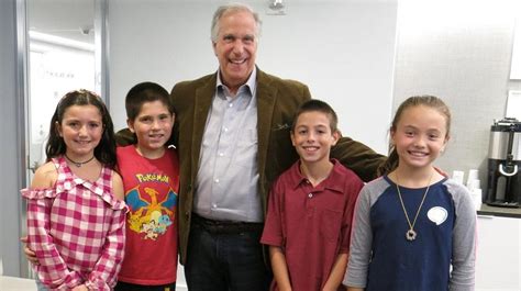 Henry Winkler talks to Long Island kids about ‘Hank Zipzer’ - Newsday